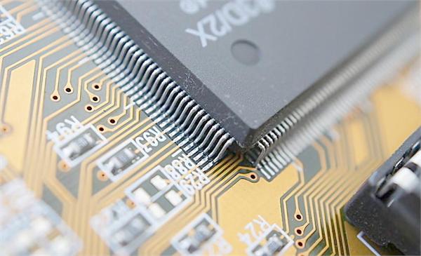 集成電路產(chǎn)業(yè)發(fā)展展望 海外并購與對內(nèi)整合并行的雙輪驅動路徑